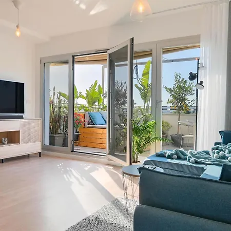 Ambar Javea